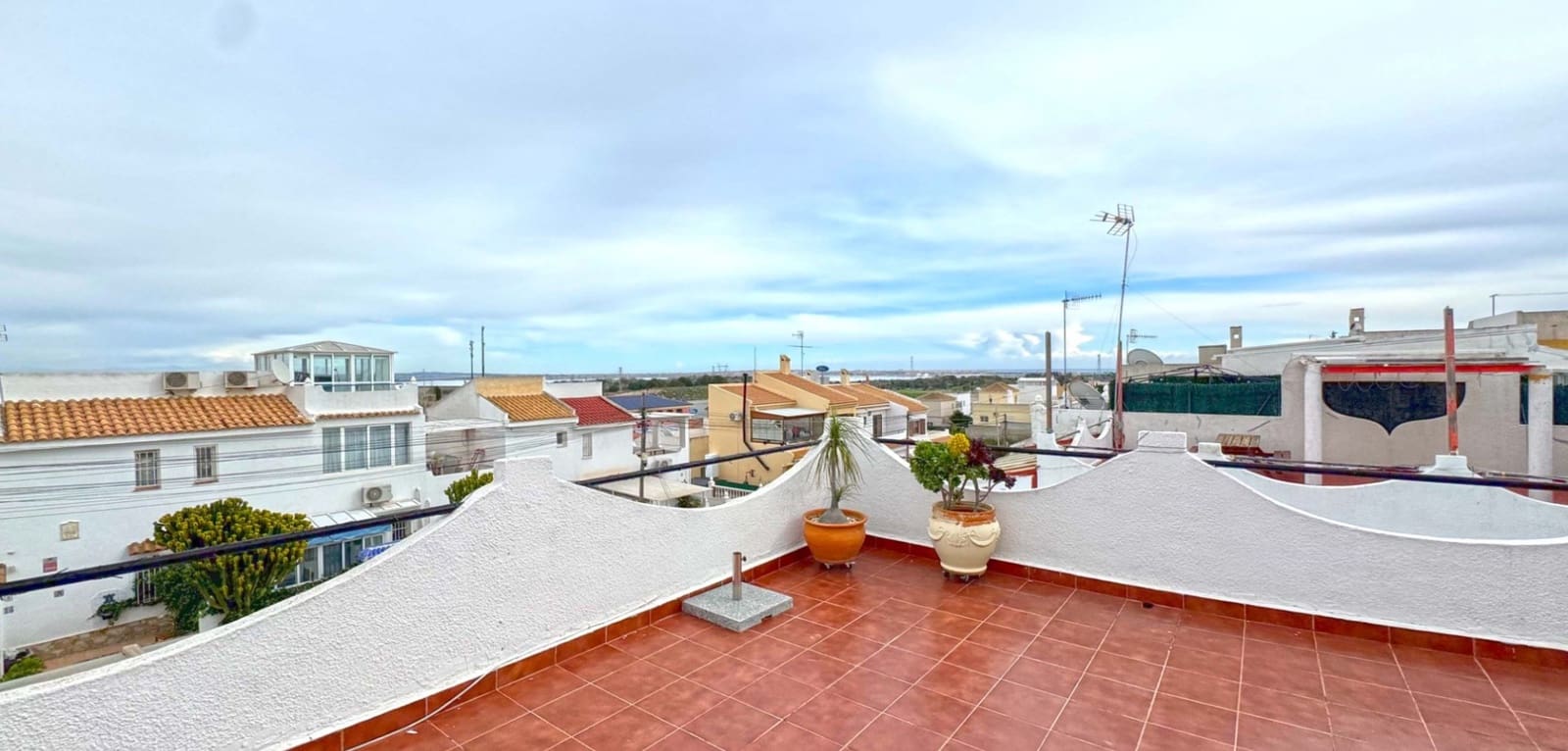 2 soveværelse Semi-Rækkehus til salg i San Miguel de Salinas - € 119.500 (Ref: 9605420)