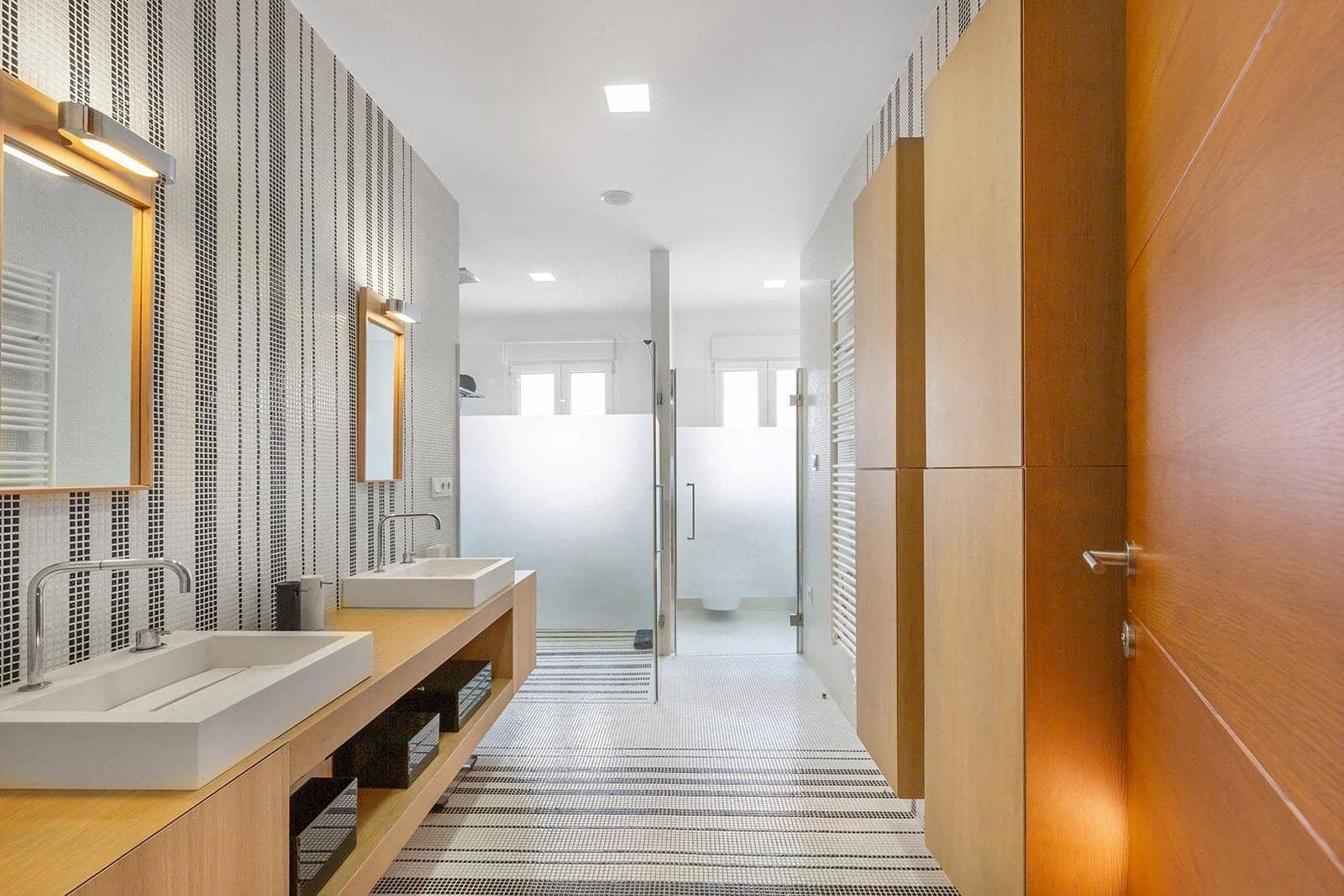 5 soveværelse Lejlighed til salg i Torrevieja med garage - € 1.250.000 (Ref: 9605421)