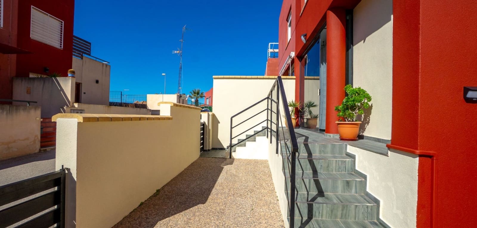 3 soverom Hus til salgs i Orihuela Costa med svømmebasseng - € 288 000 (Ref: 9605432)