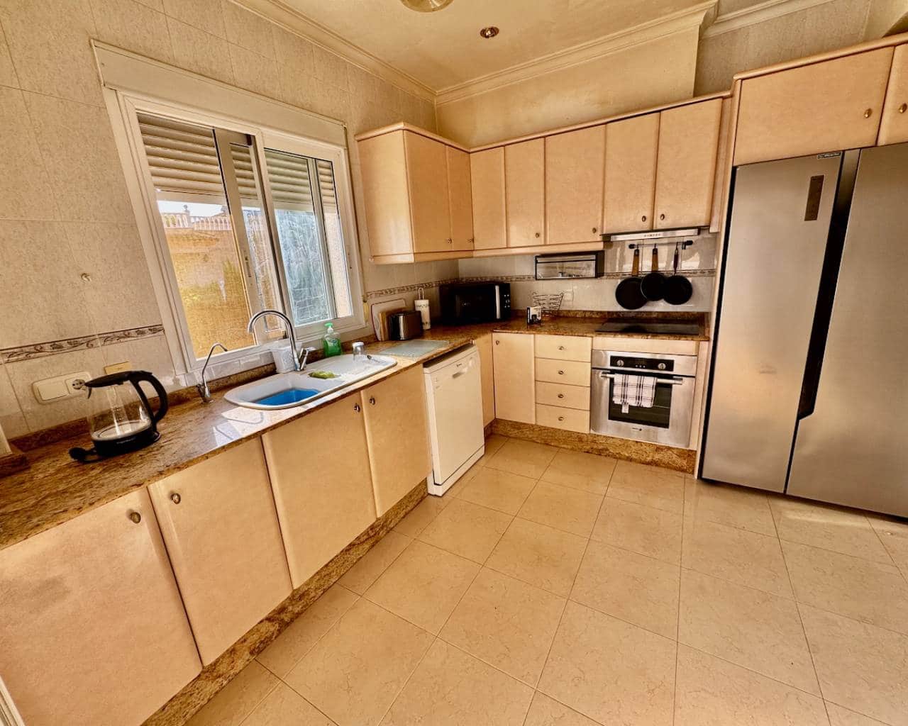 4 slaapkamer Villa te koop in Benferri met zwembad garage - € 275.000 (Ref: 9608323)