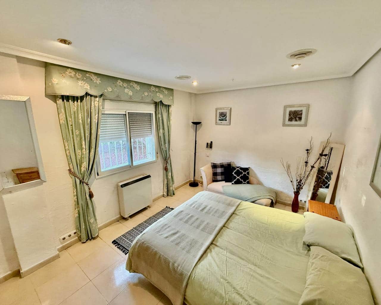 4 bedroom Villa for sale in Benferri with pool garage - € 249,995 (Ref: 9608323)