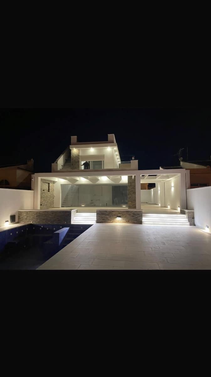 3 soverom Villa til salgs i Torrevieja med svømmebasseng - € 499 000 (Ref: 9608324)