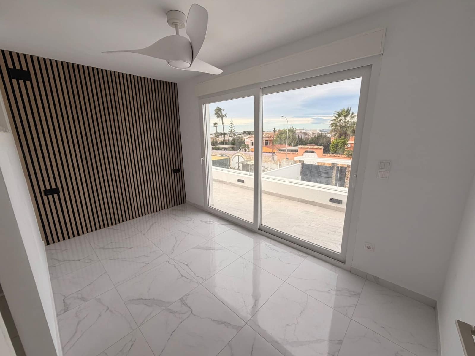 3 soverom Villa til salgs i Torrevieja med svømmebasseng - € 499 000 (Ref: 9608324)