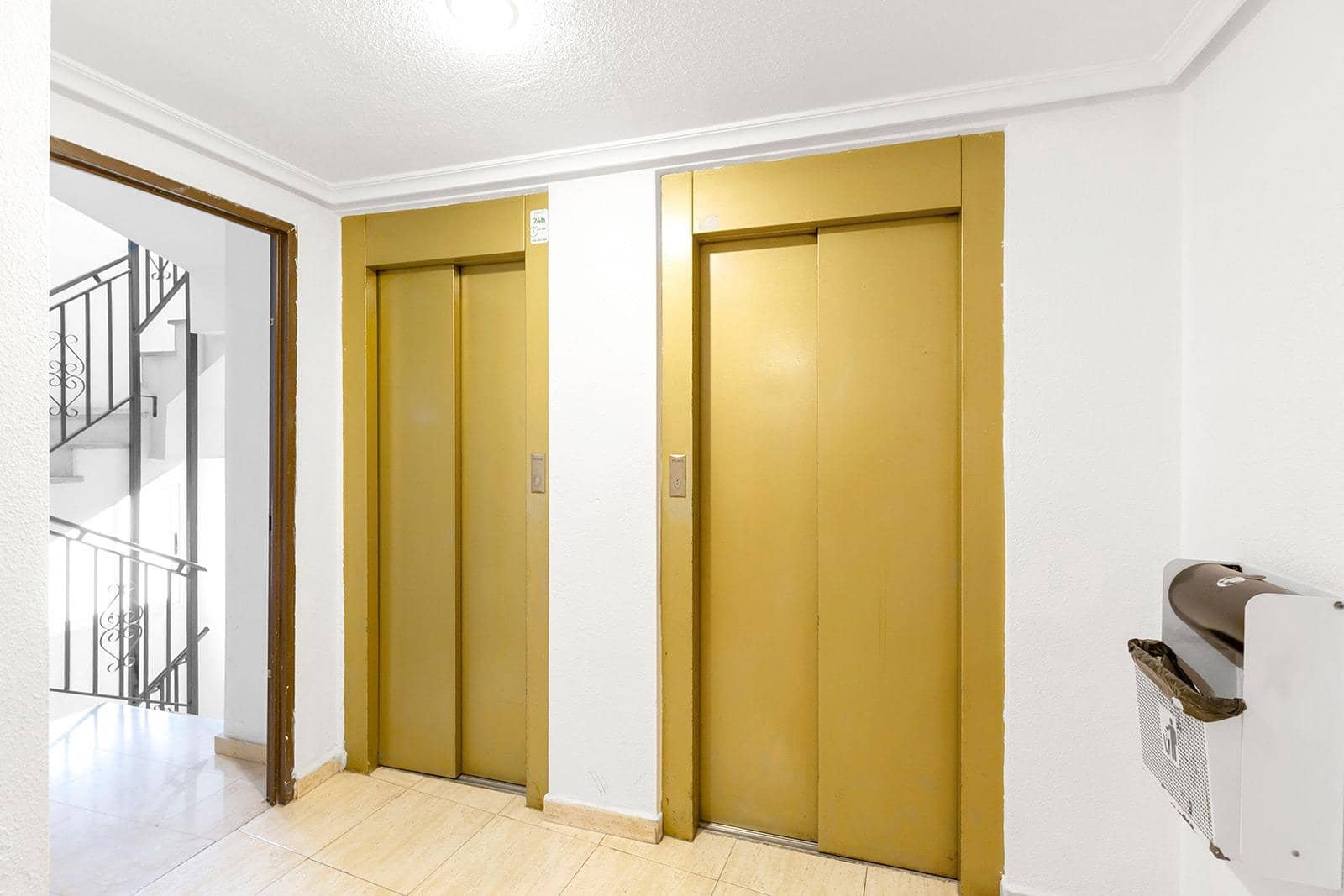 2 slaapkamer Appartement te koop in Torrevieja - € 138.000 (Ref: 9612012)