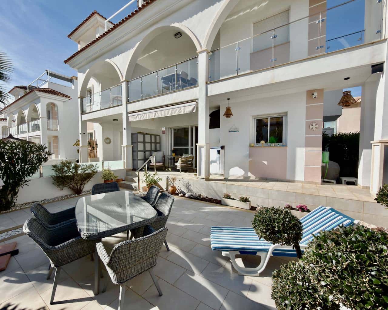 2 bedroom Apartment for sale in Ciudad Quesada with pool garage - € 325,000 (Ref: 9612013)