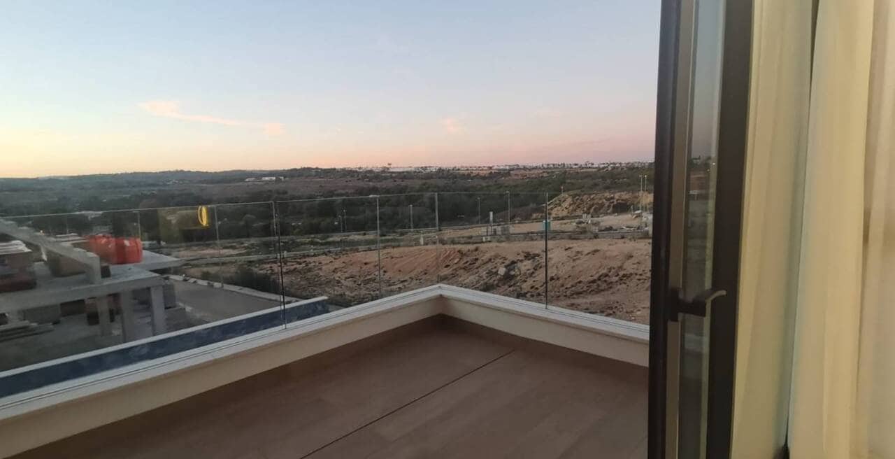 6 soveværelse Villa til salg i Campoamor med swimmingpool garage - € 1.780.000 (Ref: 9612014)