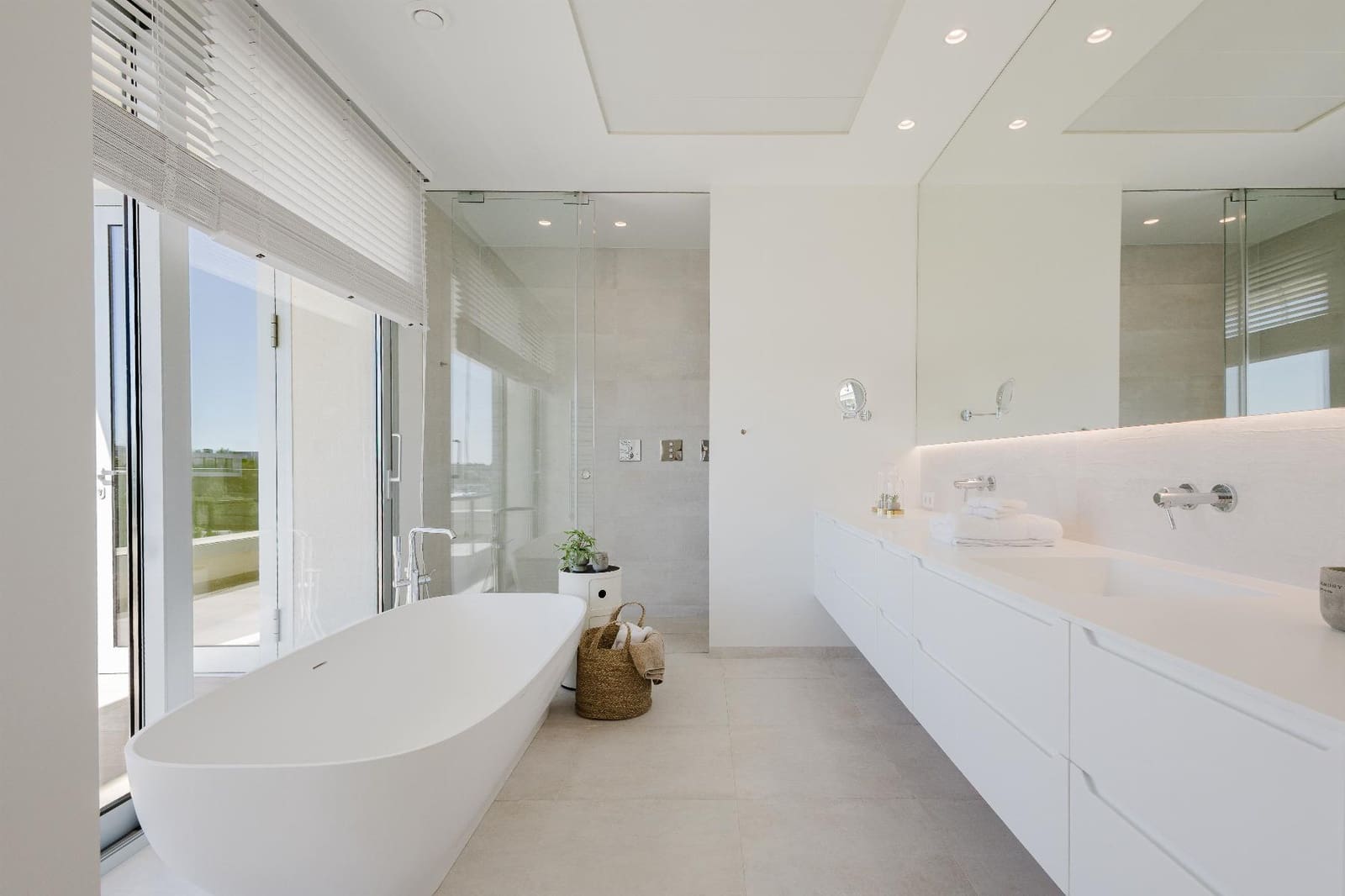 5 bedroom Villa for sale in Orihuela Costa with pool garage - € 2,700,000 (Ref: 9612015)