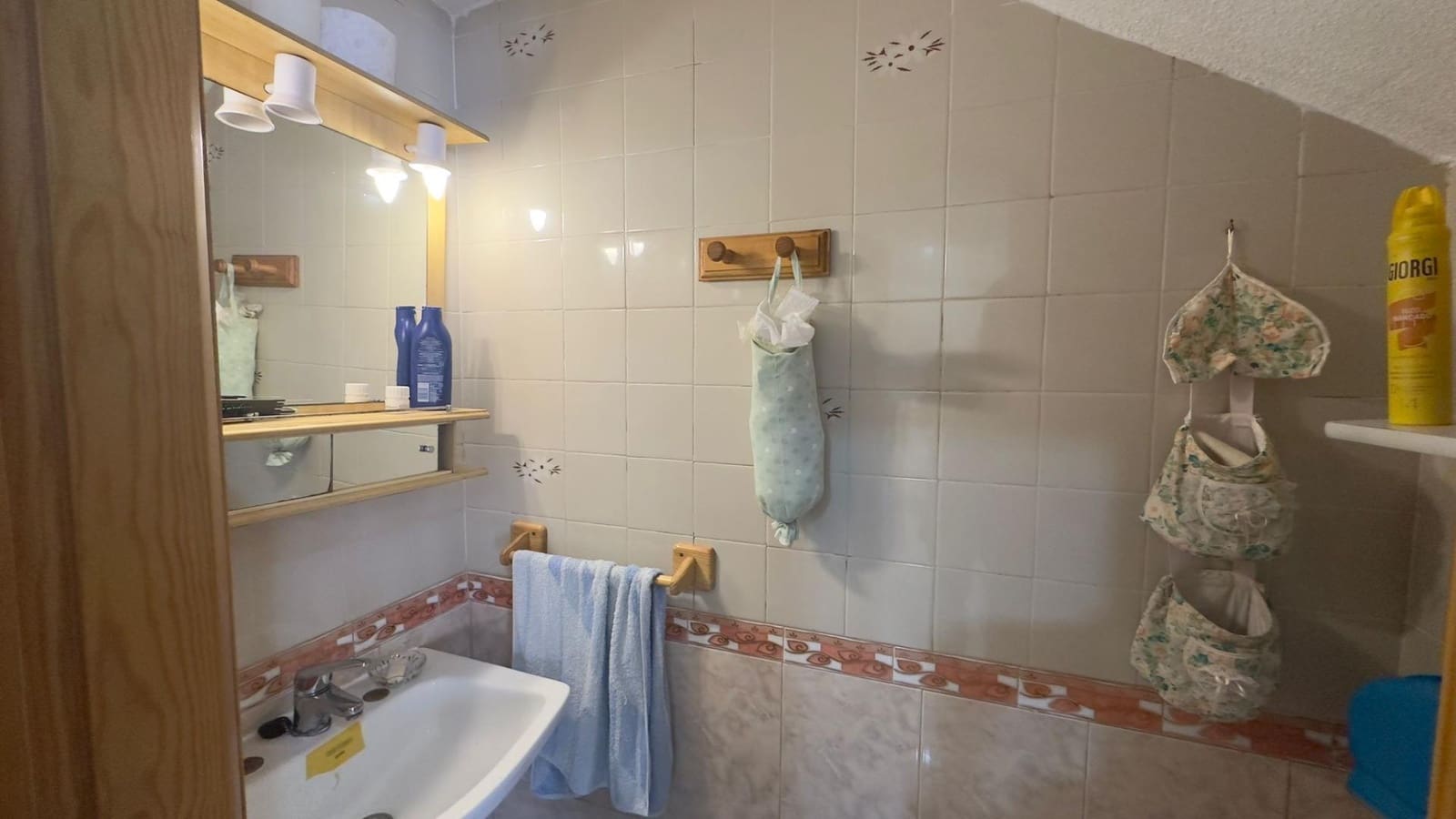 2 soveværelse Rækkehus til salg i Torrevieja med swimmingpool - € 139.900 (Ref: 9612021)