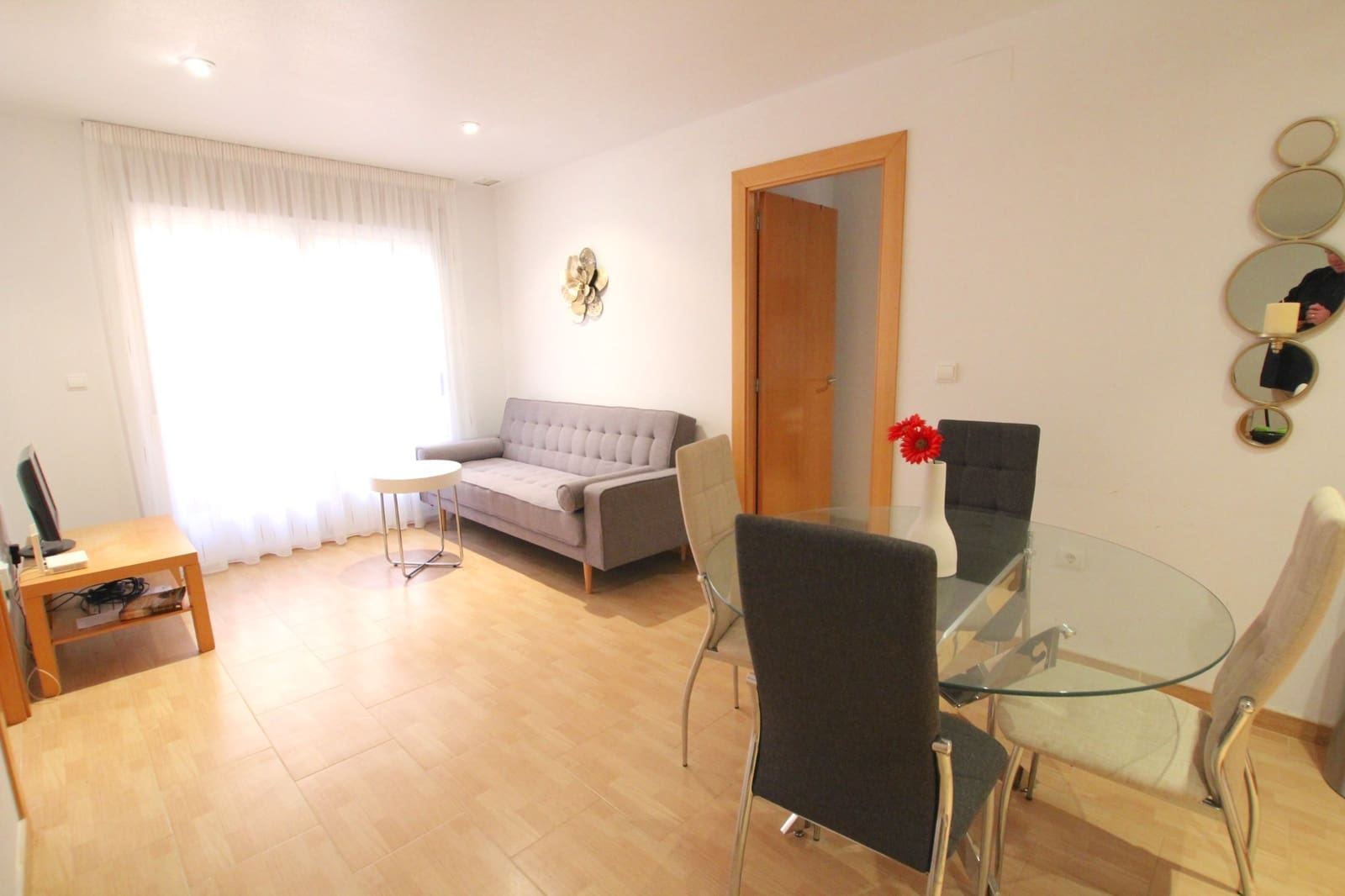 2 soveværelse Lejlighed til salg i Los Palacios - € 94.500 (Ref: 9616908)