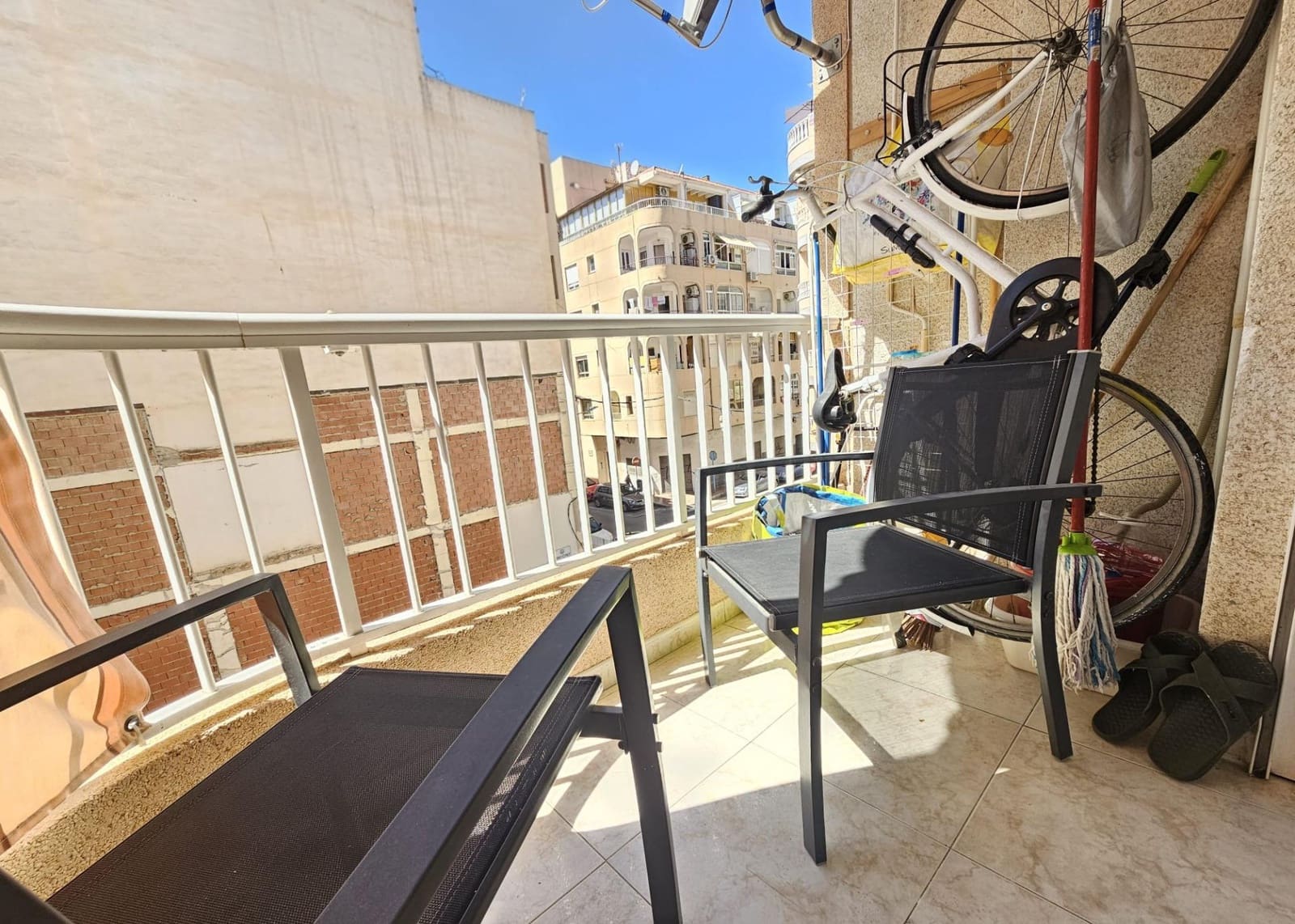 1 sovrum Lägenhet till salu i Torrevieja - 119 900 € (Ref: 9616913)