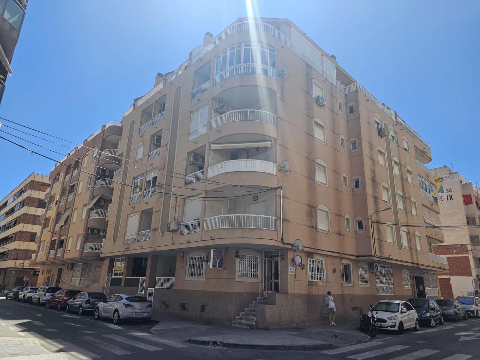 1 sovrum Lägenhet till salu i Torrevieja - 119 900 € (Ref: 9616913)