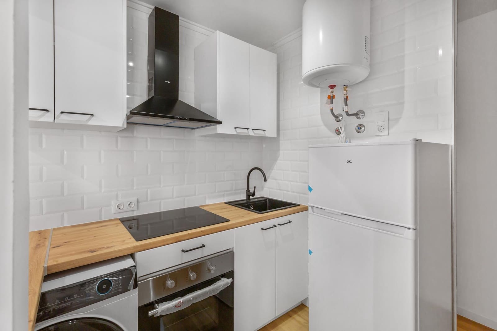 Apartamento de 2 habitaciones en Torrevieja en venta con piscina - 149.990 € (Ref: 9619814)