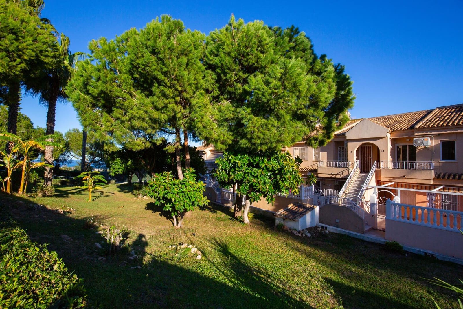 Apartamento de 2 habitaciones en Torrevieja en venta con piscina - 149.990 € (Ref: 9619814)