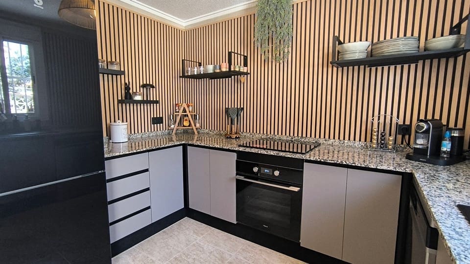 2 soverom Hus til salgs i Ciudad Quesada med svømmebasseng garasje - € 265 000 (Ref: 9619816)