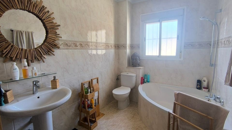 2 soverom Hus til salgs i Ciudad Quesada med svømmebasseng garasje - € 265 000 (Ref: 9619816)