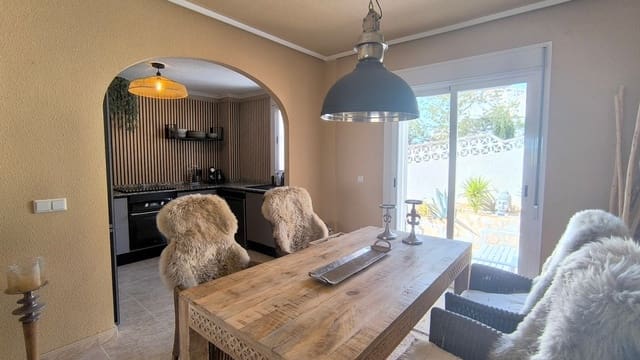 2 soverom Hus til salgs i Ciudad Quesada, Rojales med svømmebasseng garasje - € 265 000 (Ref: 9619816)