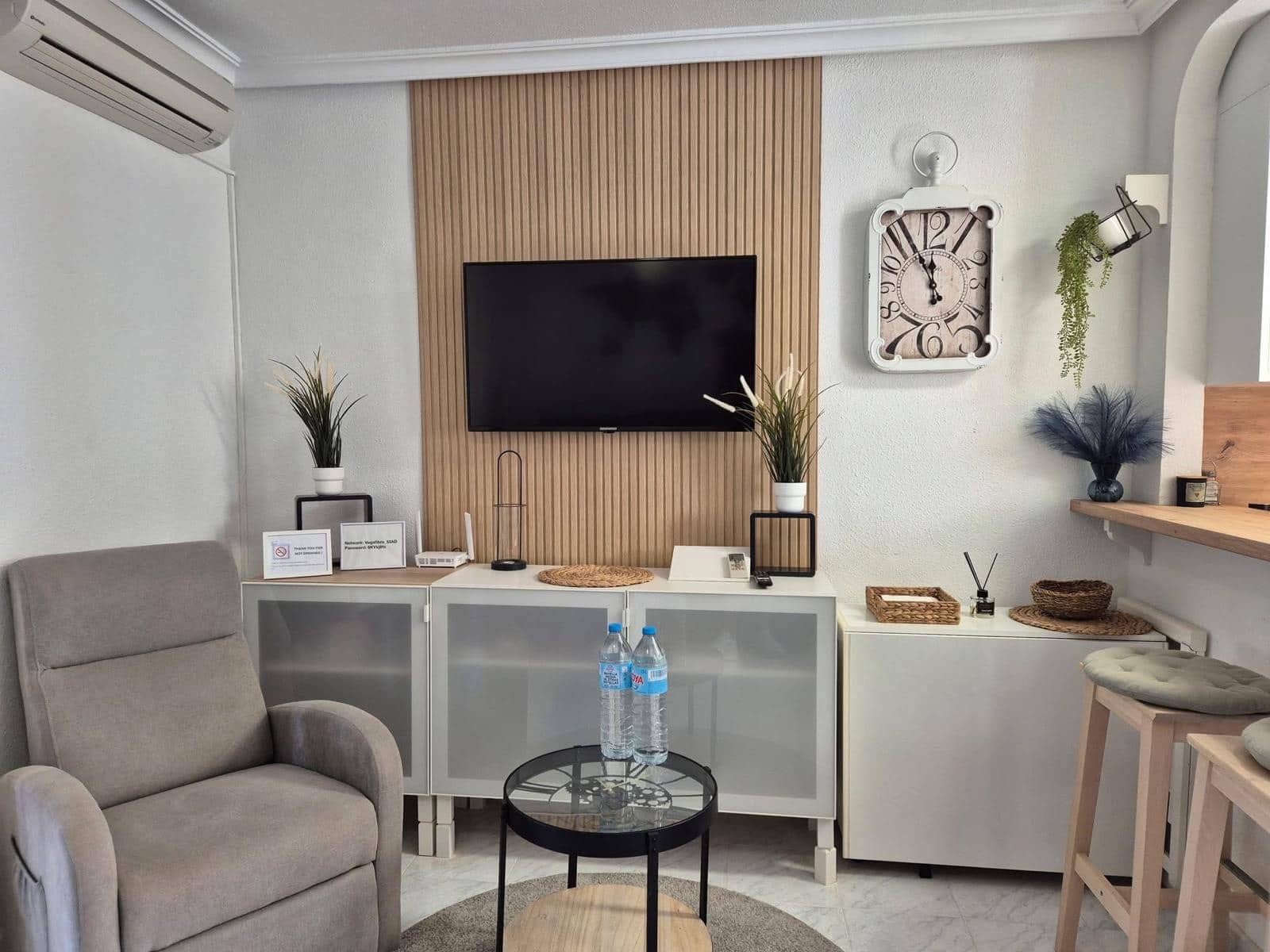 Studio for sale in Torrevieja with pool - € 139,500 (Ref: 9619818)