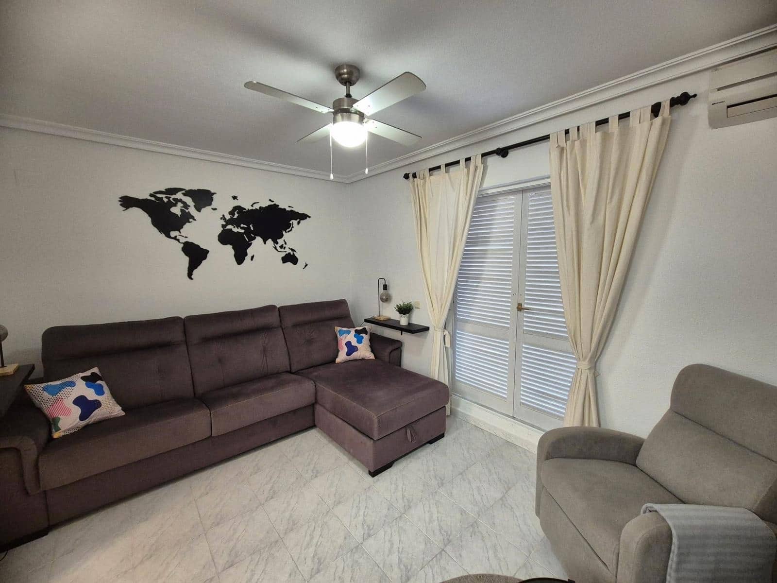 Studio for sale in Torrevieja with pool - € 139,500 (Ref: 9619818)