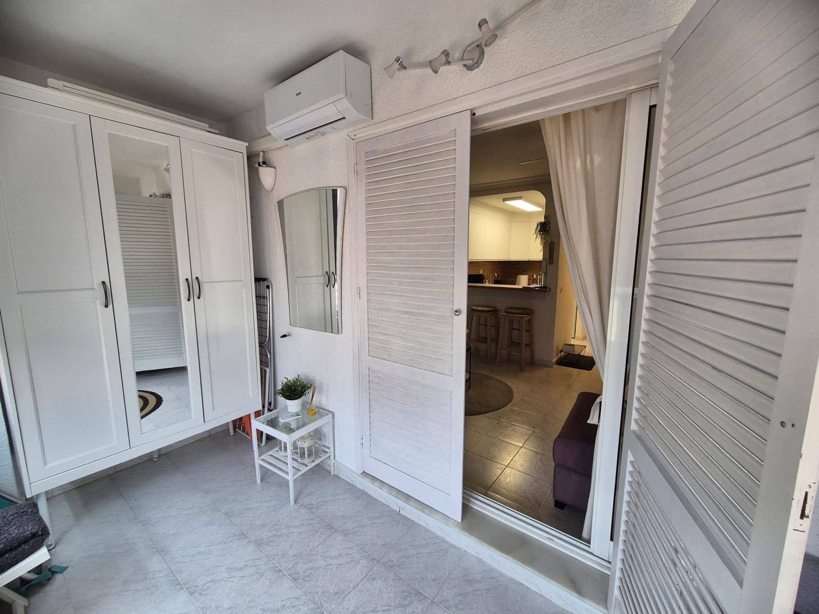 Studio for sale in Torrevieja with pool - € 139,500 (Ref: 9619818)