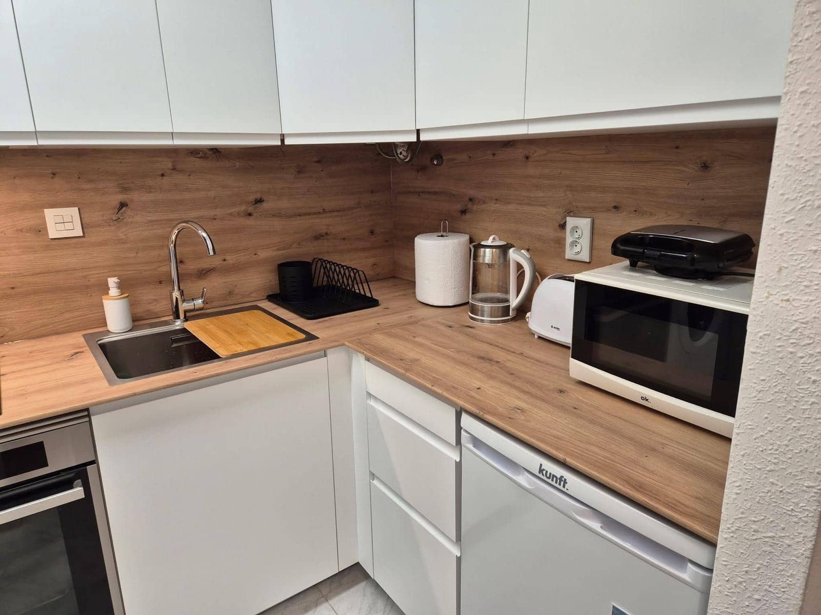 Studio for sale in Torrevieja with pool - € 139,500 (Ref: 9619818)