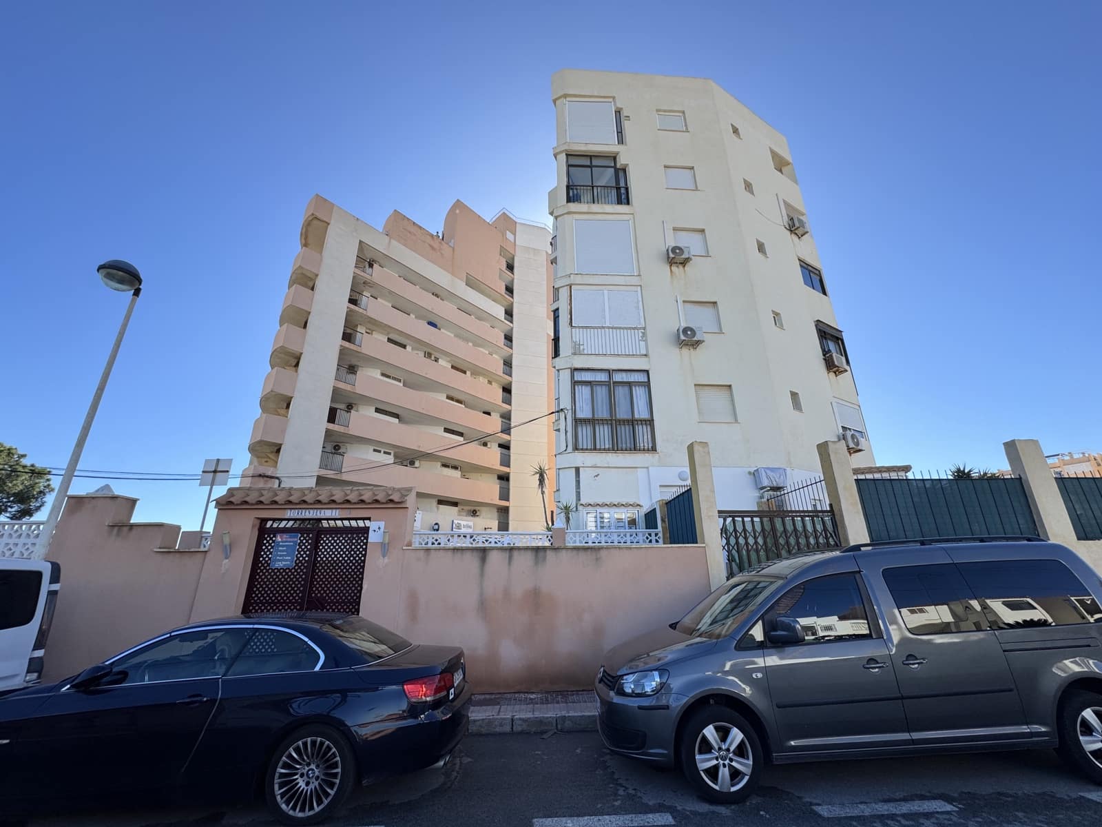 Lejlighed til salg i Torrevieja - € 112.000 (Ref: 9626041)
