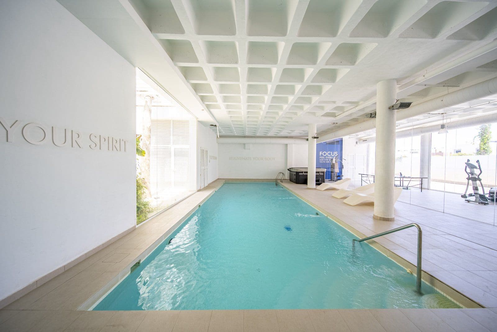 2 Zimmer Apartment zu verkaufen in Guardamar del Segura mit Pool Garage - 260.000 € (Ref: 9626042)