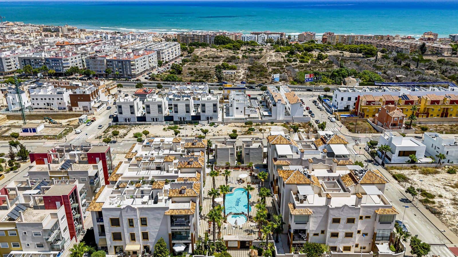 2 Zimmer Apartment zu verkaufen in Guardamar del Segura mit Pool Garage - 260.000 € (Ref: 9626042)