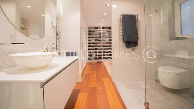 Apartamento de 3 habitaciones en Torrevieja en venta con garaje - 329.000 € (Ref: 9627977)