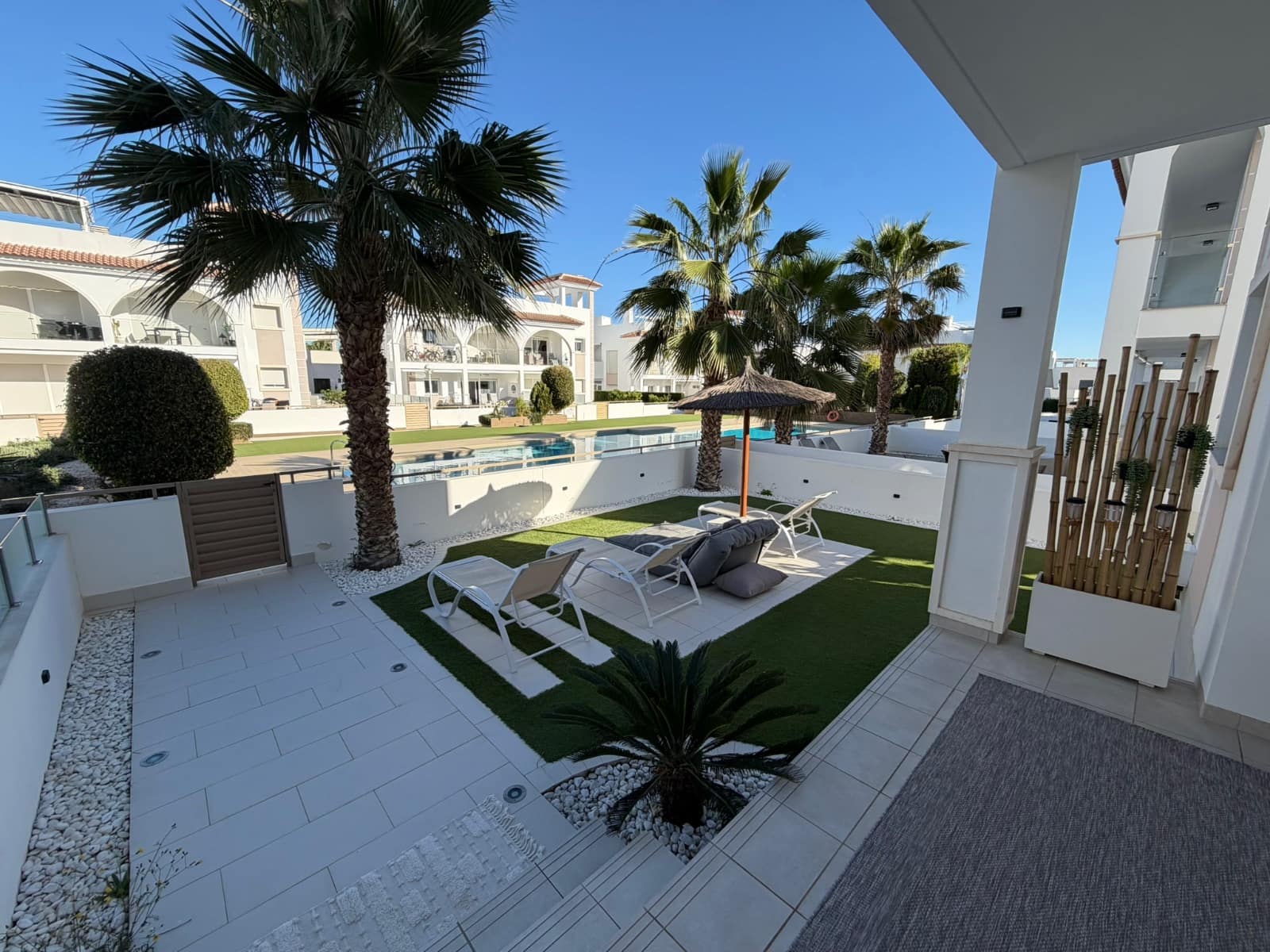 2 slaapkamer Appartement te koop in Ciudad Quesada met zwembad - € 324.900 (Ref: 9627982)