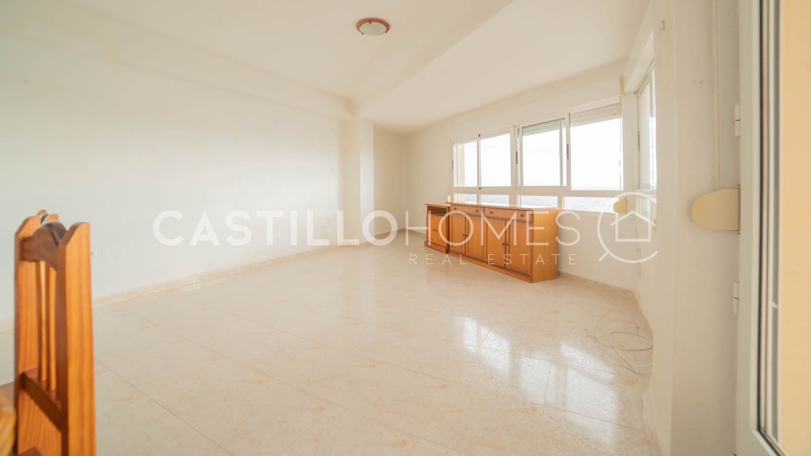 Apartamento de 4 habitaciones en Torrevieja en venta - 360.000 € (Ref: 9627985)