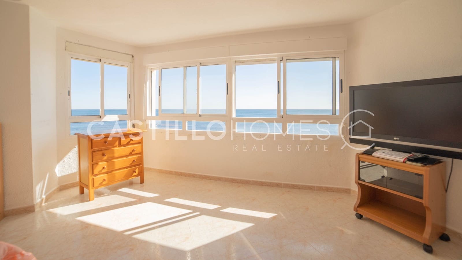 Apartamento de 4 habitaciones en Torrevieja en venta - 360.000 € (Ref: 9627985)