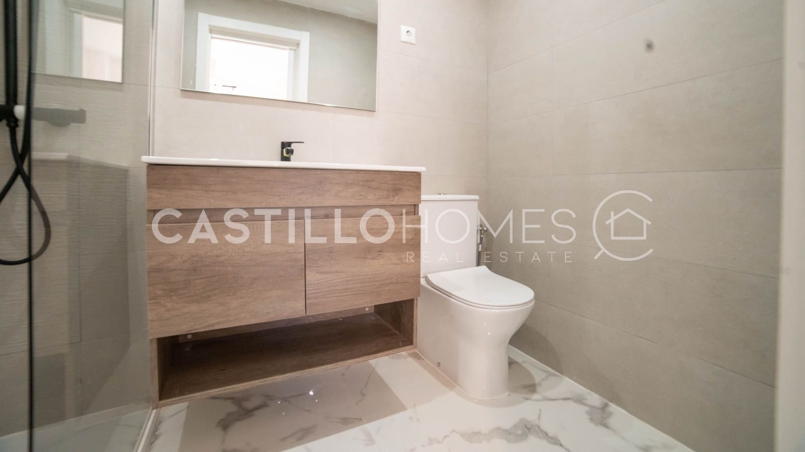 Apartamento de 3 habitaciones en Torrevieja en venta - 219.000 € (Ref: 9627987)