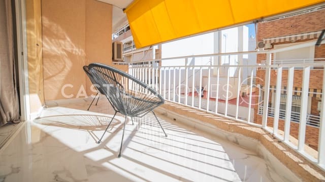 Apartamento de 3 habitaciones en Torrevieja en venta - 219.000 € (Ref: 9627987)