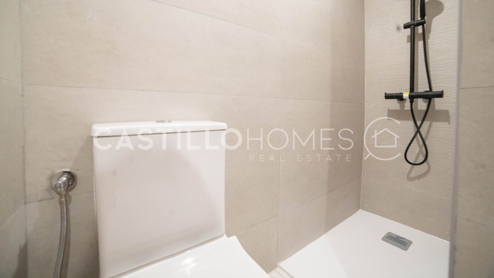 Apartamento de 3 habitaciones en Torrevieja en venta - 219.000 € (Ref: 9627987)