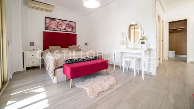 3 sovrum Lägenhet till salu i Torrevieja - 380 000 € (Ref: 9627988)