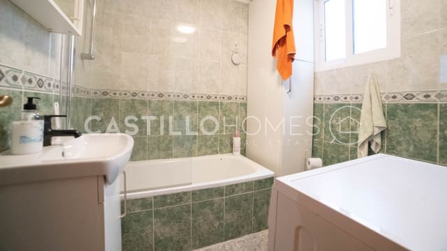 1 makuuhuone Kattohuoneisto myytävänä paikassa Torrevieja - 139 000 € (Ref: 9627989)
