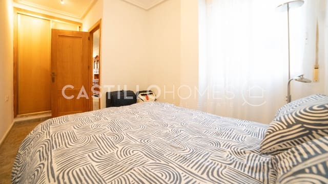 1 makuuhuone Kattohuoneisto myytävänä paikassa Torrevieja - 139 000 € (Ref: 9627989)