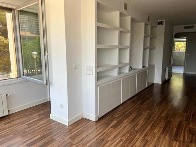4 slaapkamer Appartement te koop in Alicante stad met zwembad - € 463.500 (Ref: 9632788)