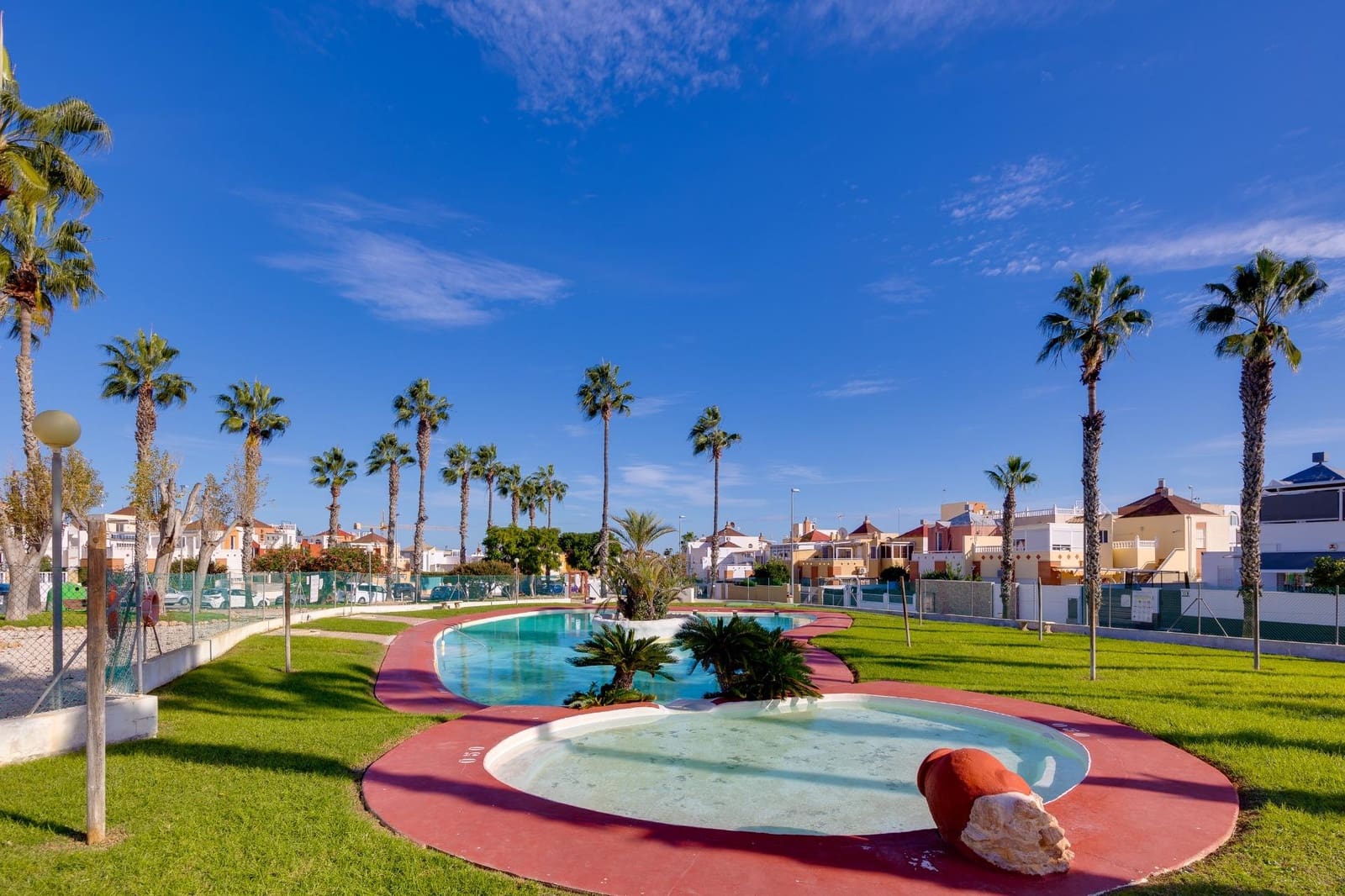 3 sovrum Villa till salu i Orihuela Costa med pool - 237 900 € (Ref: 9634758)