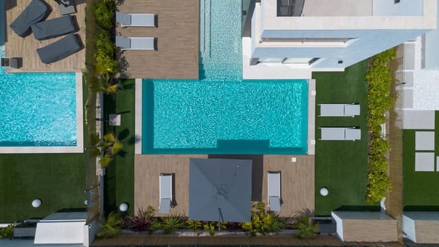 3 camera da letto Villa in vendita in Torrevieja con piscina - 695.000 € (Rif: 9634760)