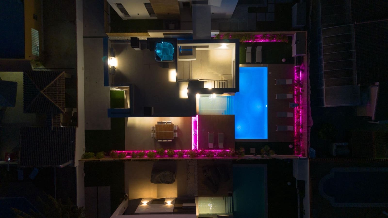 3 Zimmer Villa zu verkaufen in Torrevieja mit Pool - 695.000 € (Ref: 9634760)