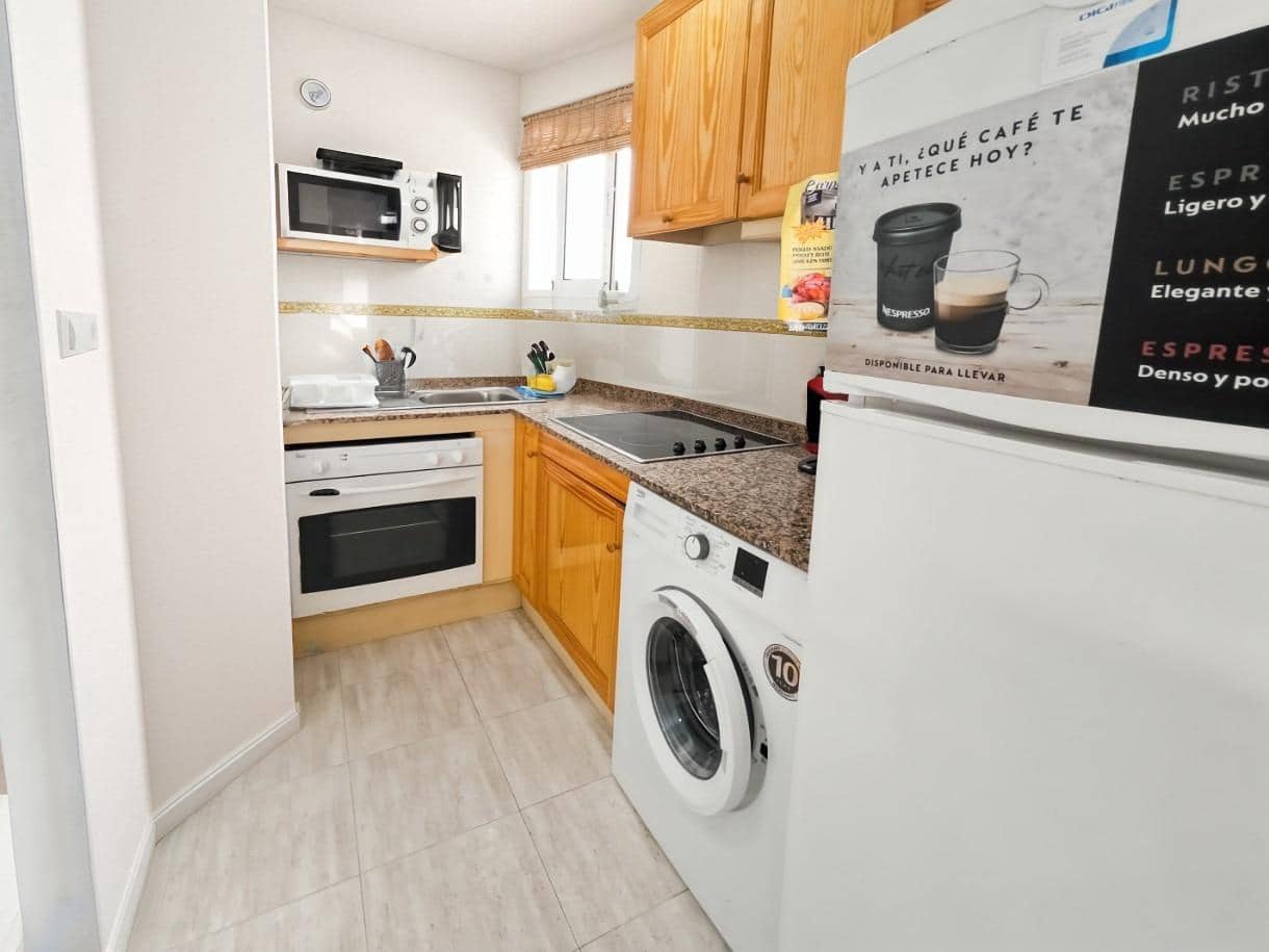 2 makuuhuone Huoneisto myytävänä paikassa Torrevieja mukana uima-altaan - 129 900 € (Ref: 9634761)