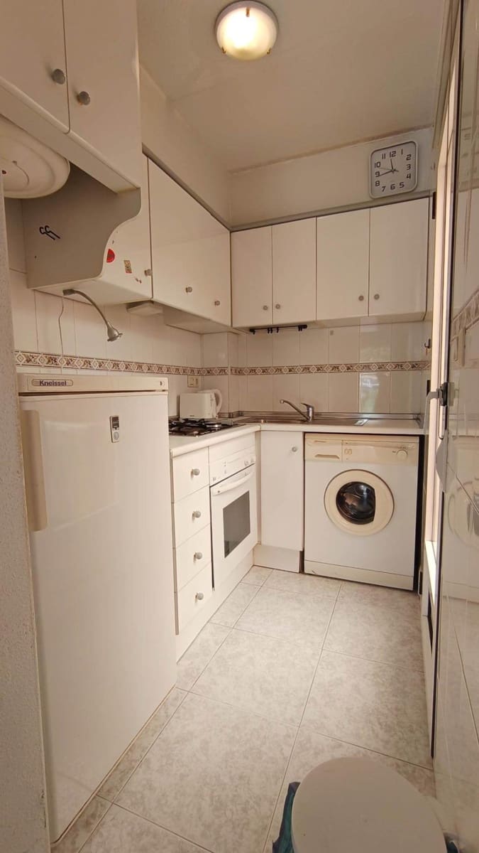 2 soverom Bungalow til salgs i Torrevieja med svømmebasseng - € 129 990 (Ref: 9634763)