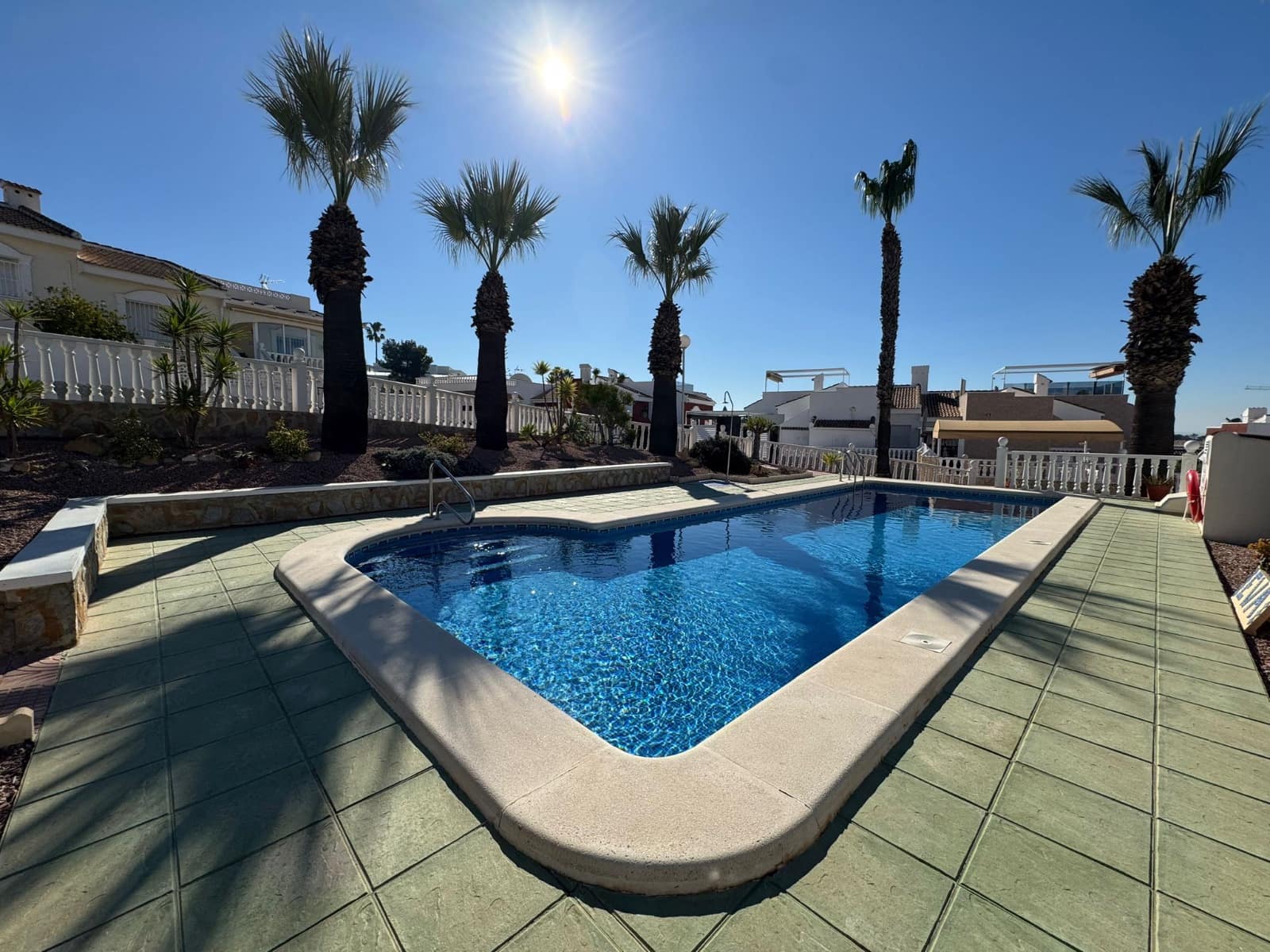 2 bedroom Semi-detached Villa for sale in Ciudad Quesada - € 179,950 (Ref: 9642436)