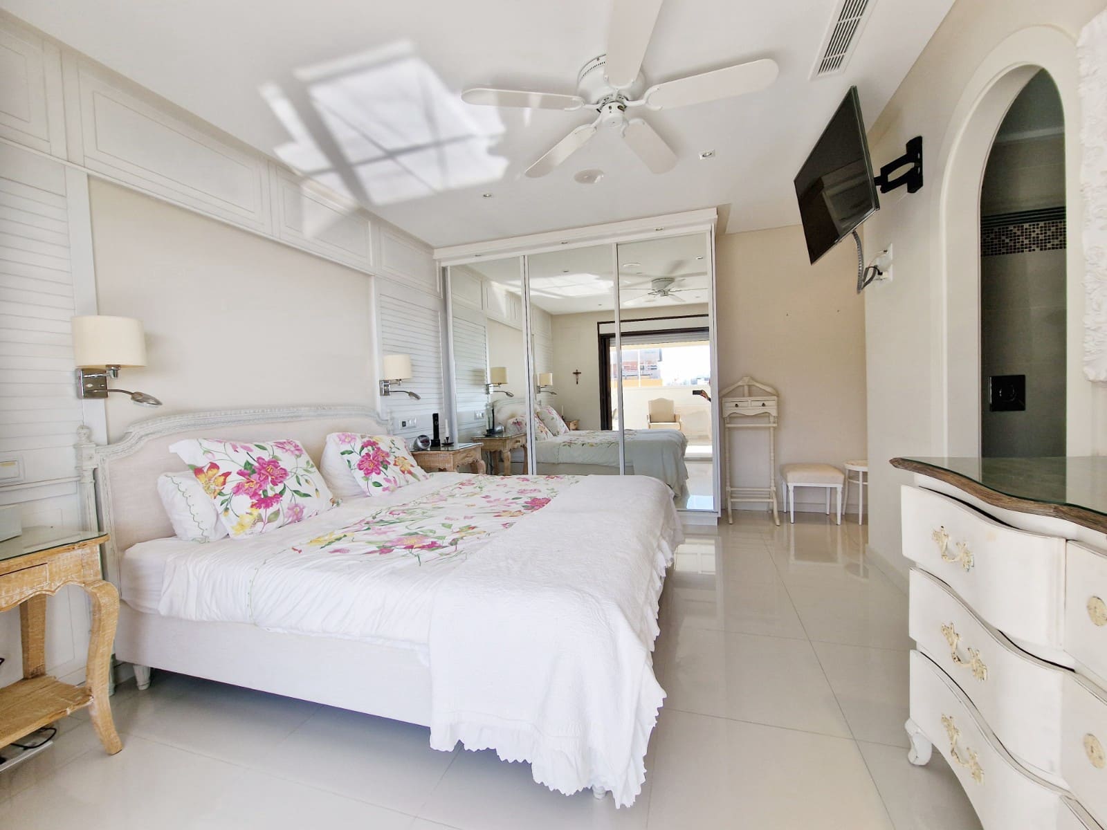 2 sypialnia Penthouse na sprzedaż w Guardamar del Segura z basenem - 470 000 € (Ref: 9642437)