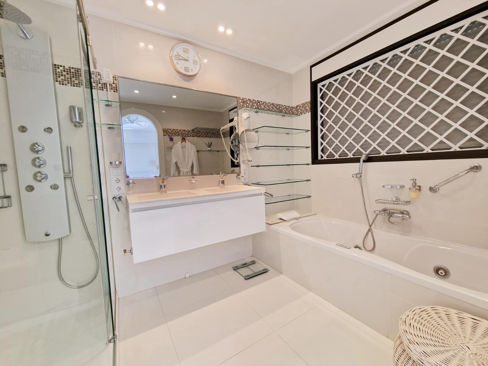 2 sypialnia Penthouse na sprzedaż w Guardamar del Segura z basenem - 470 000 € (Ref: 9642437)