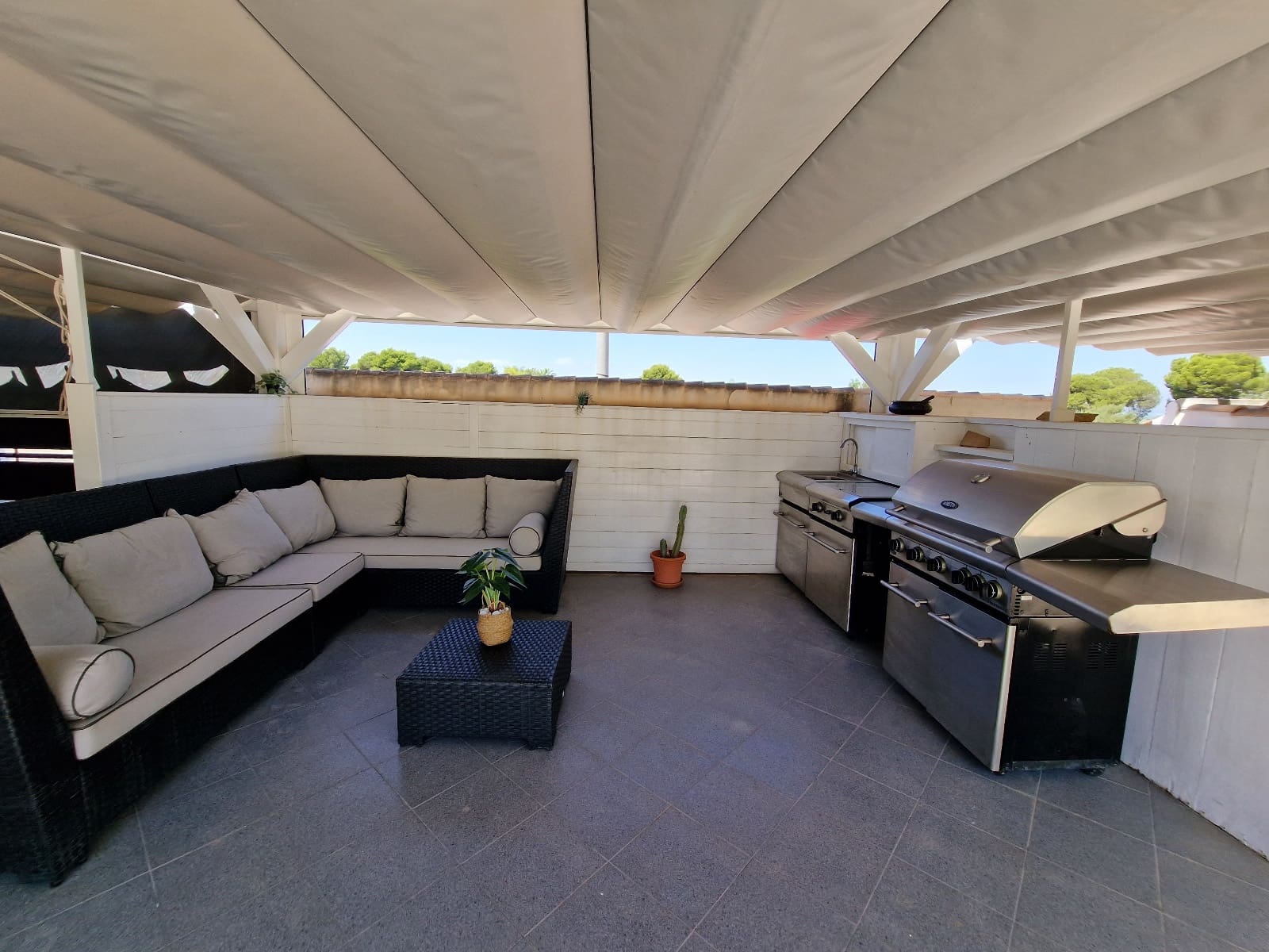 Chalet de 4 habitaciones en San Fulgencio en venta con piscina - 549.000 € (Ref: 9642440)