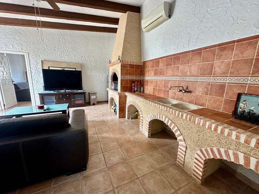 6 slaapkamer Finca/Landhuis te koop in Heredades met zwembad - € 595.000 (Ref: 9647698)