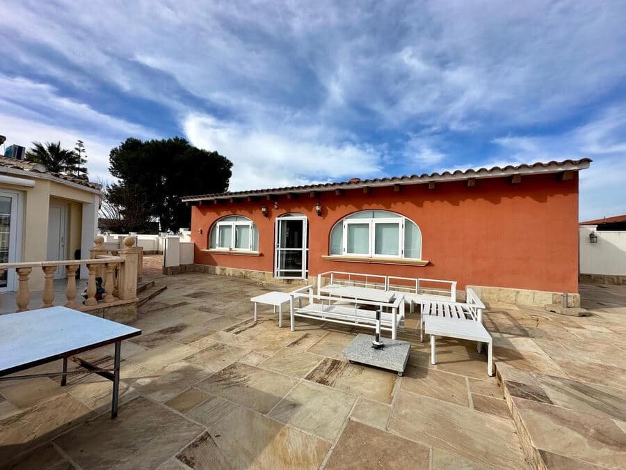 6 slaapkamer Finca/Landhuis te koop in Heredades met zwembad - € 595.000 (Ref: 9647698)