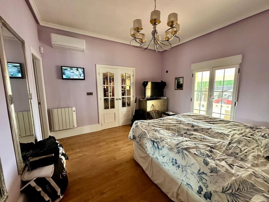 6 slaapkamer Finca/Landhuis te koop in Heredades met zwembad - € 595.000 (Ref: 9647698)